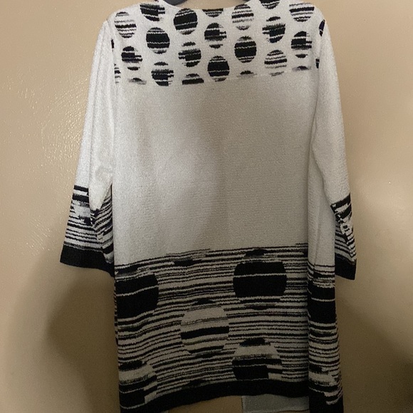 Travelers Collection by Chicos long tunic - Picture 9 of 13